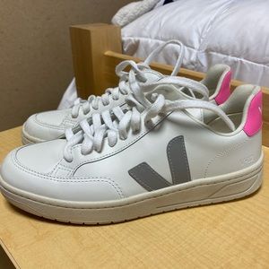 Veja sneakers